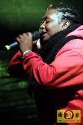 Lisa Dainjah (Jam) with The House Of Riddim Band 21. Reggae Jam Festival - Bersenbrueck 25. Juli 2015 (16).JPG